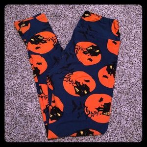 Haunted House Leggings